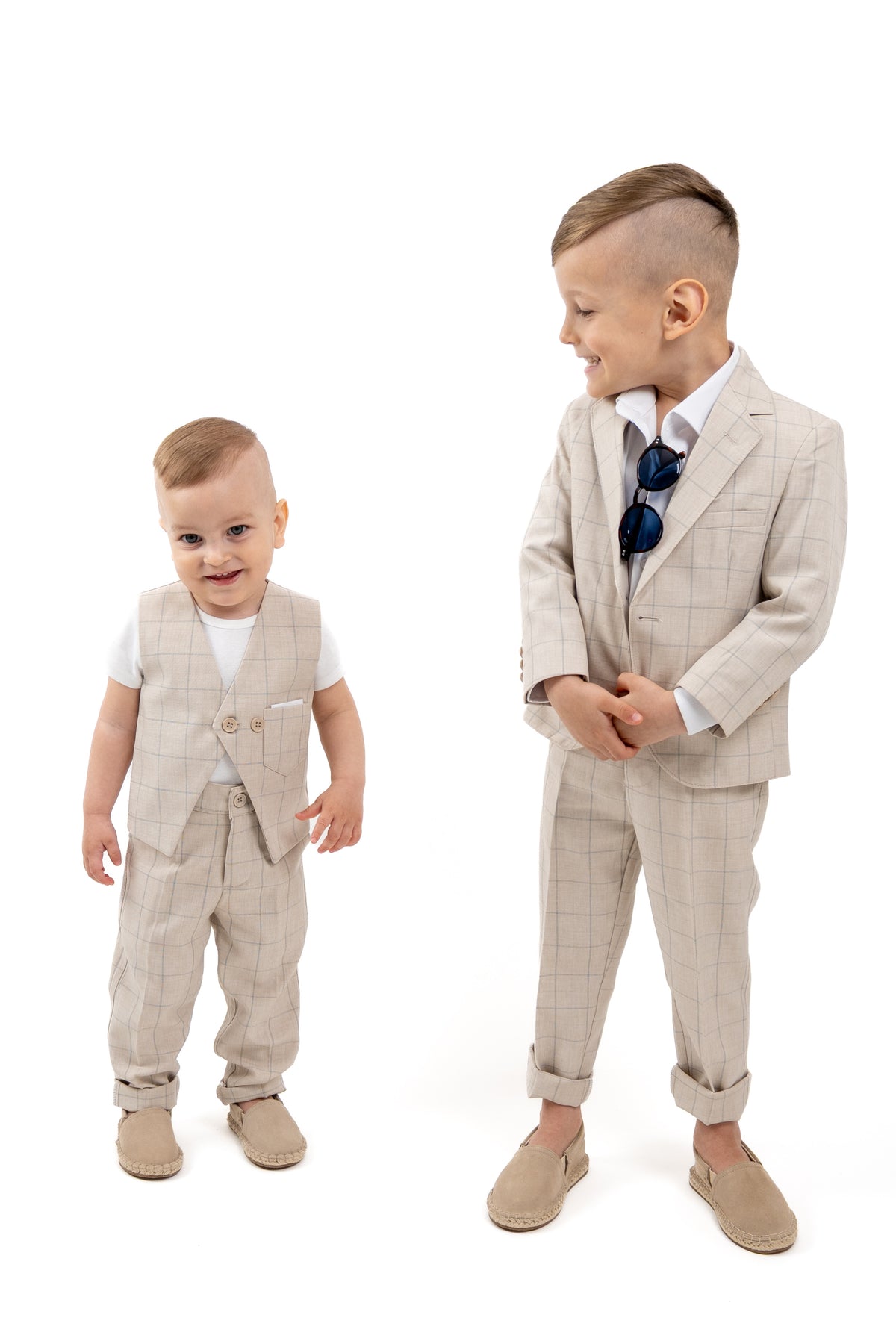 Boys' 2-piece formal suit 4007 — detail