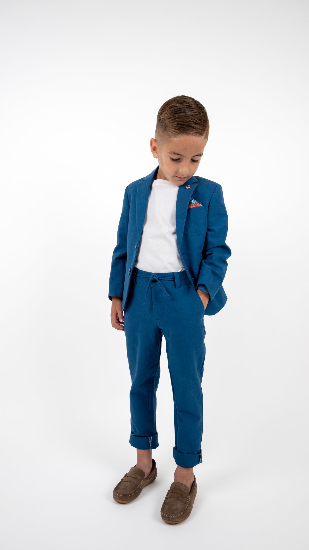 Boys' 3-piece suit 4018 — detail