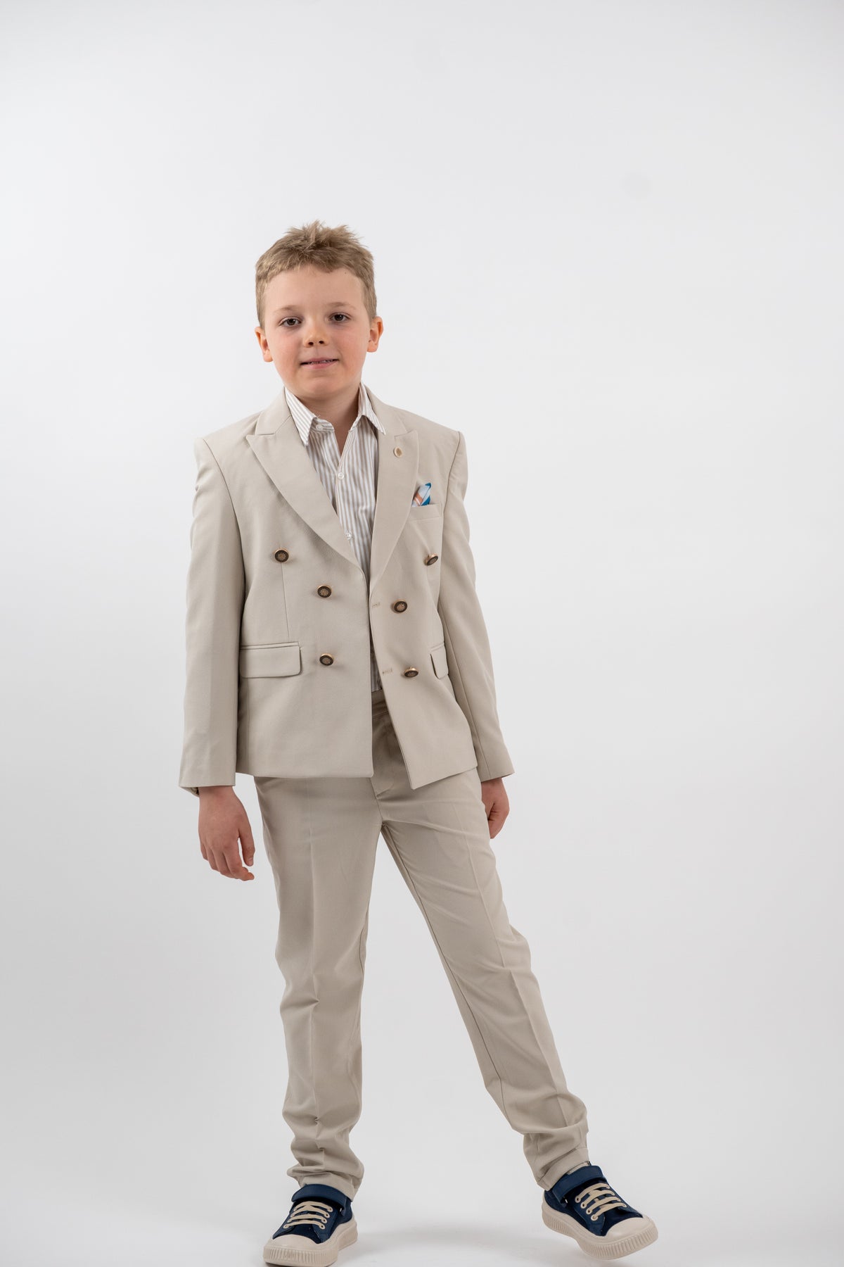 Boys' 3-piece suit 4021 — detail