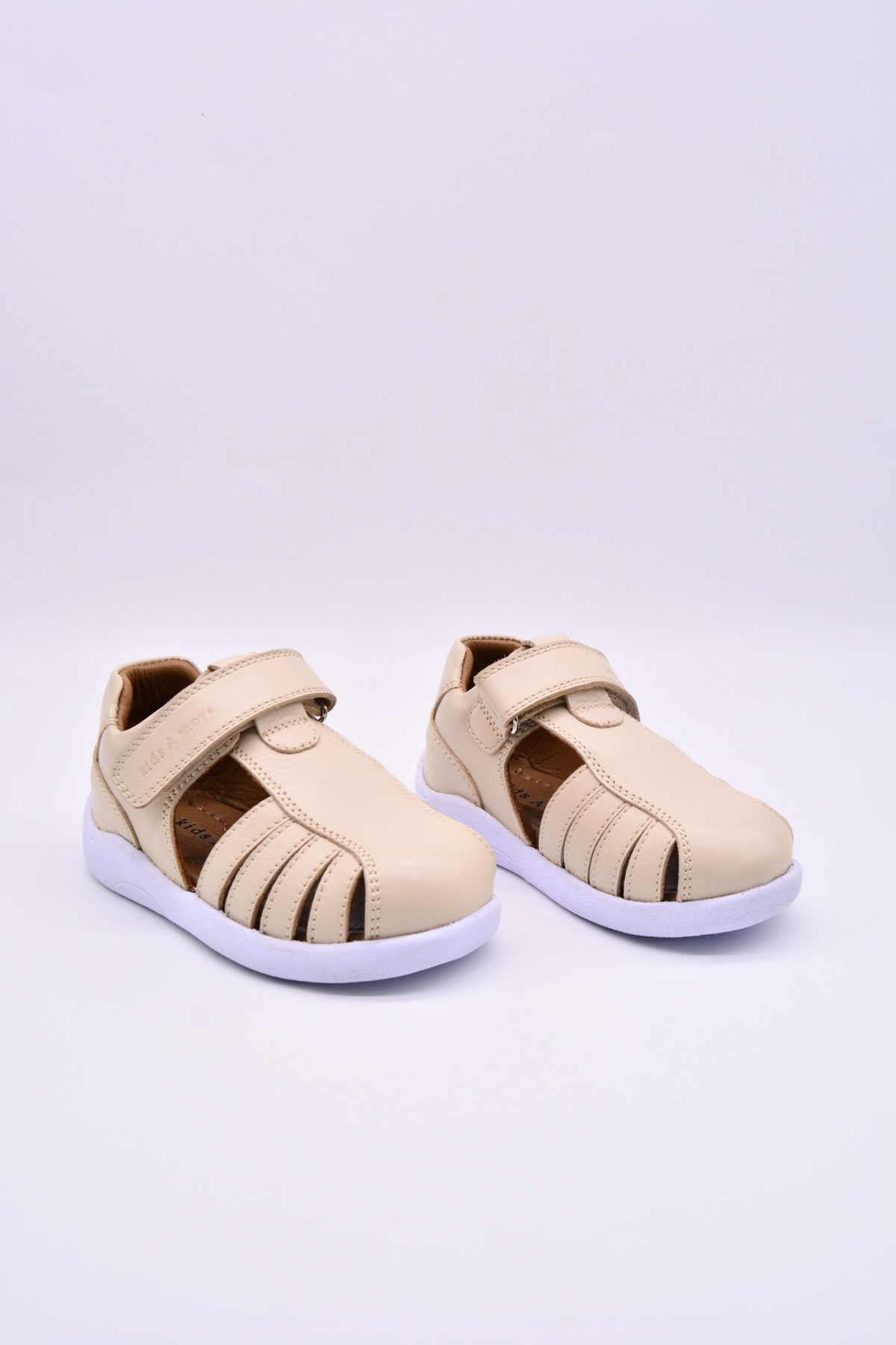 Winco girls' leather sandals – Beige